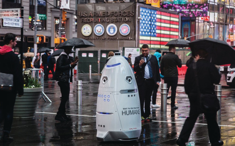  Un robot policial es retirado del servicio tras menos de un año de operación