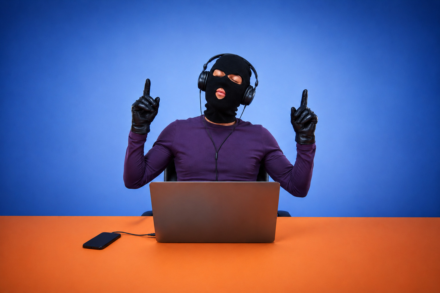 Suno contra las cuerdas: un código fuente filtrado revela el mayor caso de scraping musical en la historia de la IA